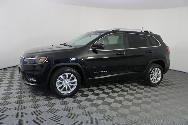Used 2019 Jeep Cherokee Latitude with VIN 1C4PJLCB7KD406007 for sale in Aurora, MO