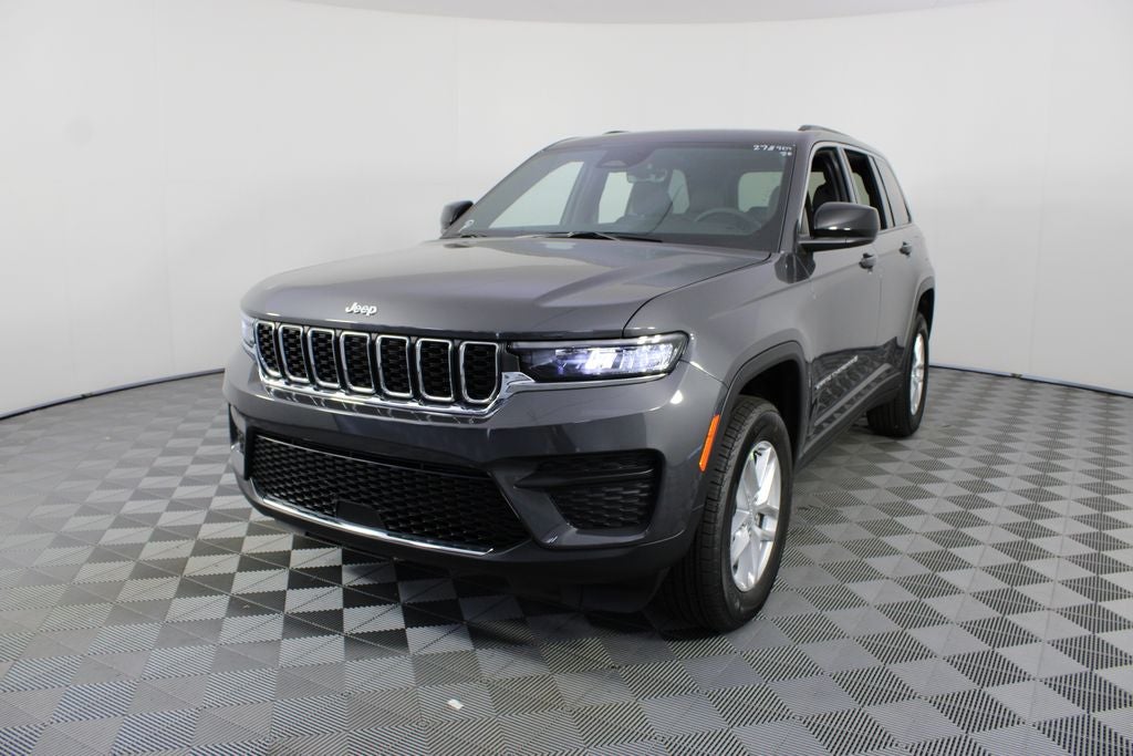 2026 Jeep Grand Cherokee Laredo