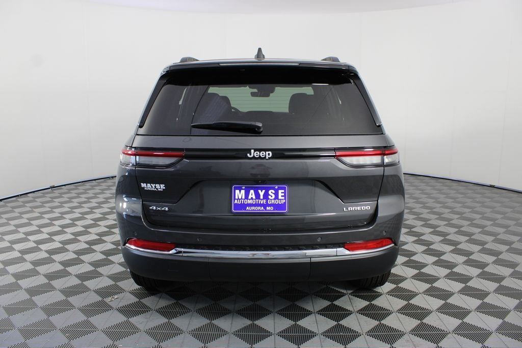 2026 Jeep Grand Cherokee Laredo