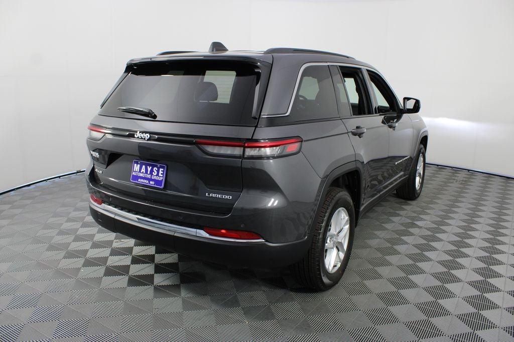 2026 Jeep Grand Cherokee Laredo