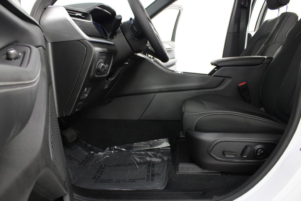 2027 Jeep Grand Cherokee Laredo X