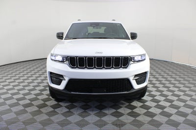 2027 Jeep Grand Cherokee Laredo X