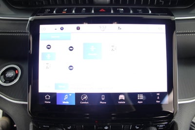 2027 Jeep Grand Cherokee Laredo X