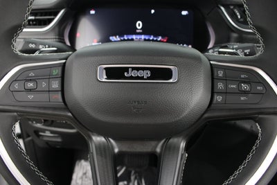 2027 Jeep Grand Cherokee Laredo