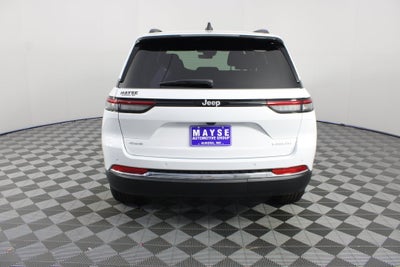 2027 Jeep Grand Cherokee Laredo