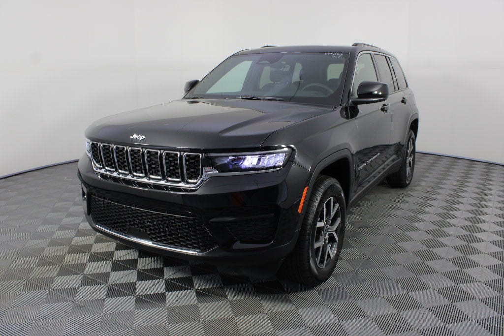 2027 Jeep Grand Cherokee Laredo X