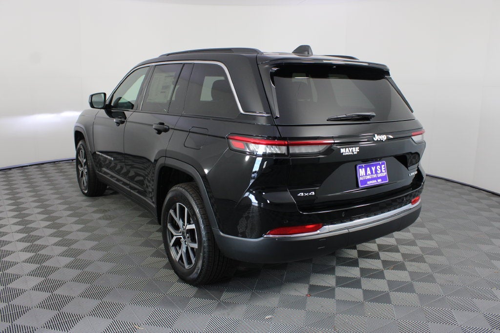 2027 Jeep Grand Cherokee Laredo X