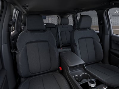 2027 Jeep Grand Cherokee Laredo