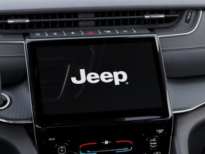 2027 Jeep Grand Cherokee Laredo