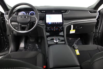 2027 Jeep Grand Cherokee Laredo X