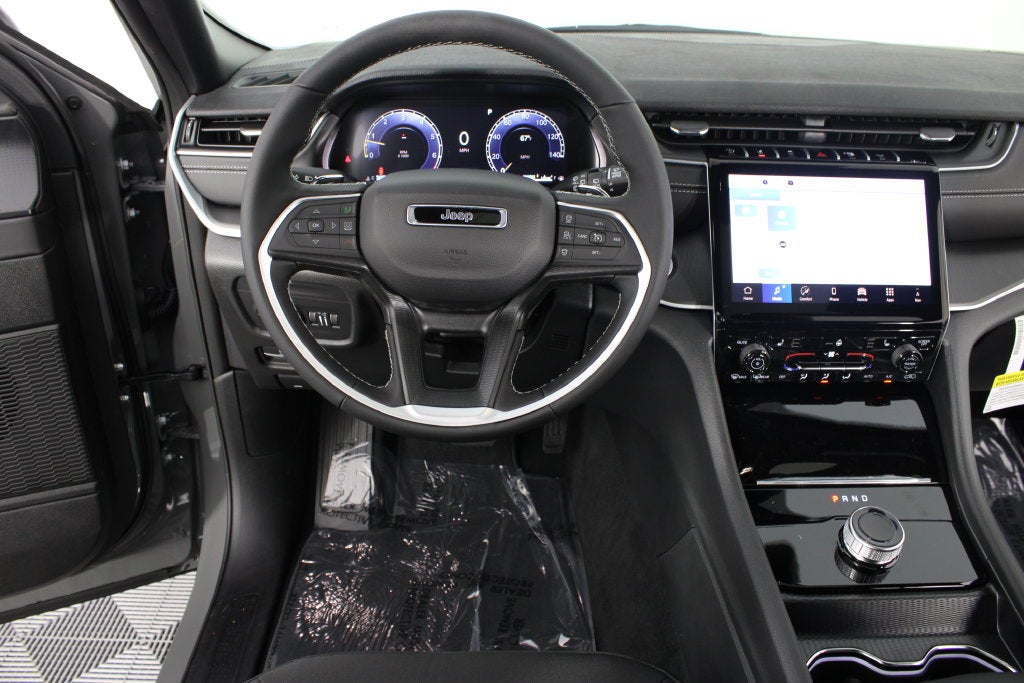 2027 Jeep Grand Cherokee Laredo X