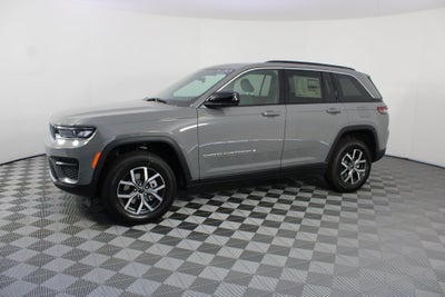 2027 Jeep Grand Cherokee Laredo X
