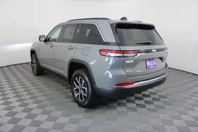 2027 Jeep Grand Cherokee Laredo X
