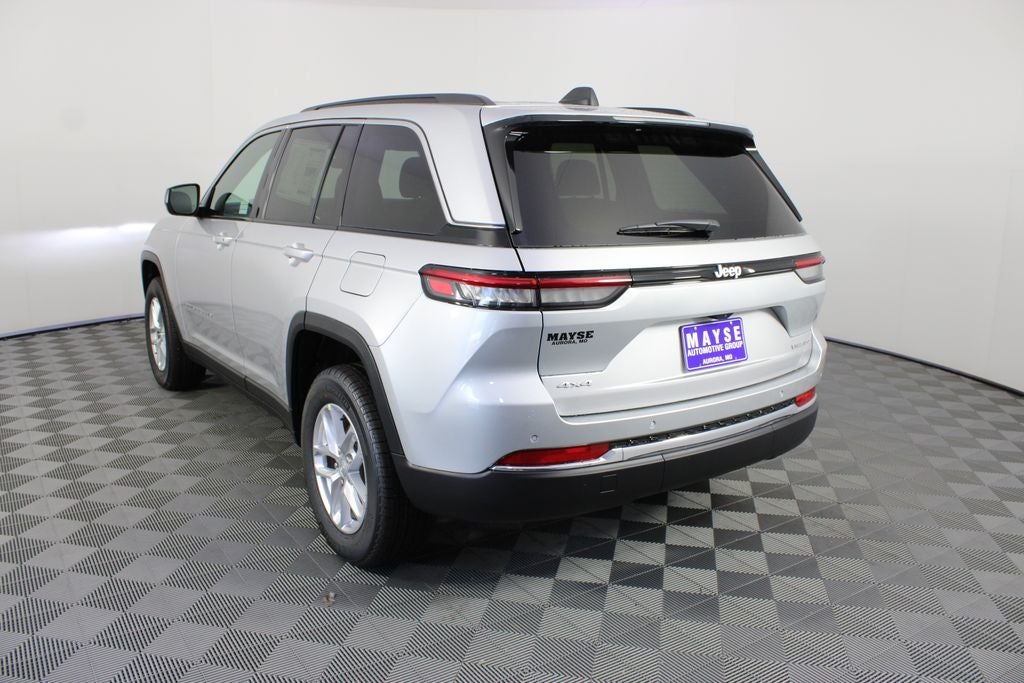 2026 Jeep Grand Cherokee Laredo