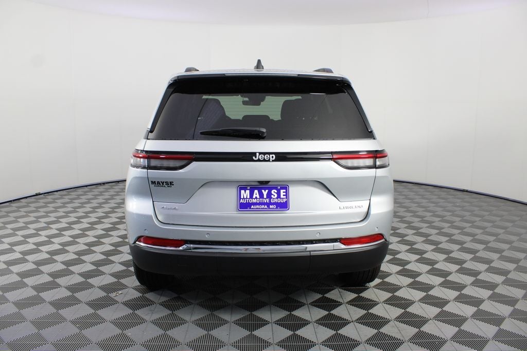 2026 Jeep Grand Cherokee Laredo