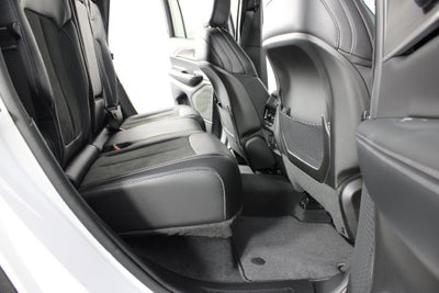 2027 Jeep Grand Cherokee Laredo Altitude