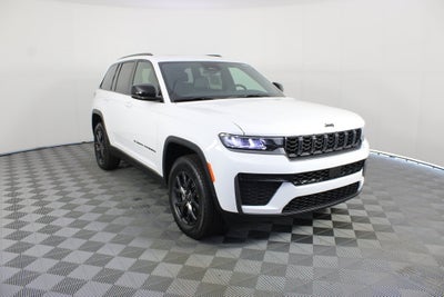 2027 Jeep Grand Cherokee Laredo Altitude