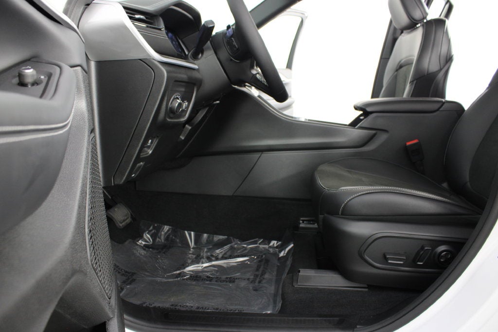 2027 Jeep Grand Cherokee Laredo Altitude