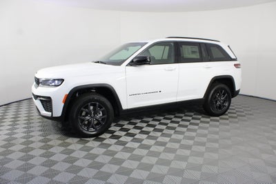 2027 Jeep Grand Cherokee Laredo Altitude