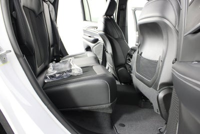 2027 Jeep Grand Cherokee Laredo Altitude