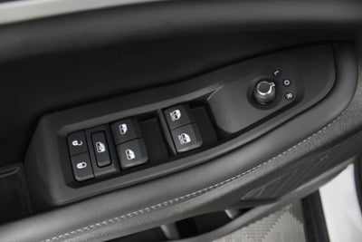 2027 Jeep Grand Cherokee Laredo Altitude