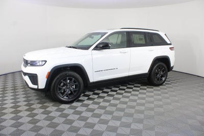 2027 Jeep Grand Cherokee Laredo Altitude