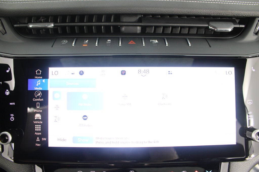 2027 Jeep Grand Cherokee Laredo Altitude