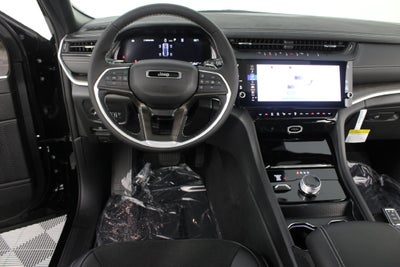 2027 Jeep Grand Cherokee Laredo Altitude
