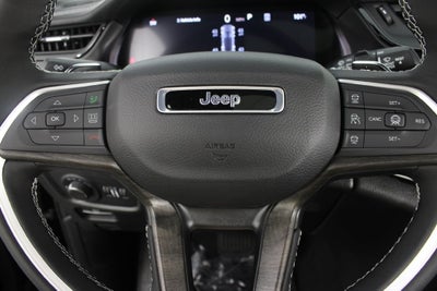 2027 Jeep Grand Cherokee Laredo Altitude