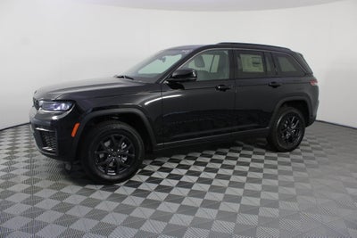 2027 Jeep Grand Cherokee Laredo Altitude