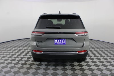 2027 Jeep Grand Cherokee Laredo Altitude