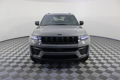2027 Jeep Grand Cherokee Laredo Altitude
