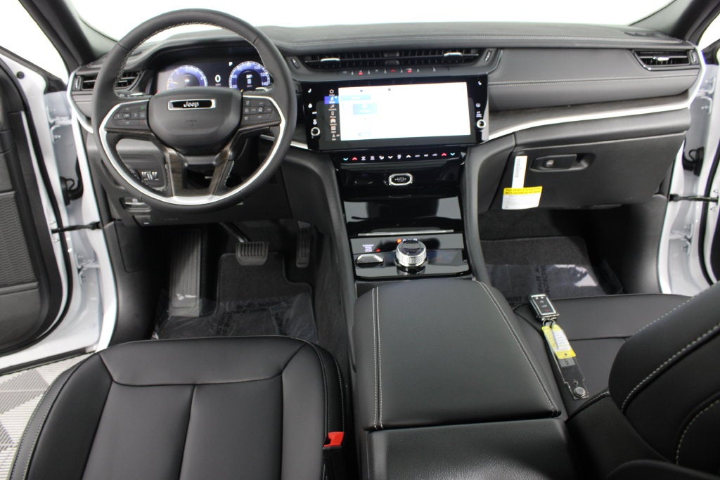 2027 Jeep Grand Cherokee Limited
