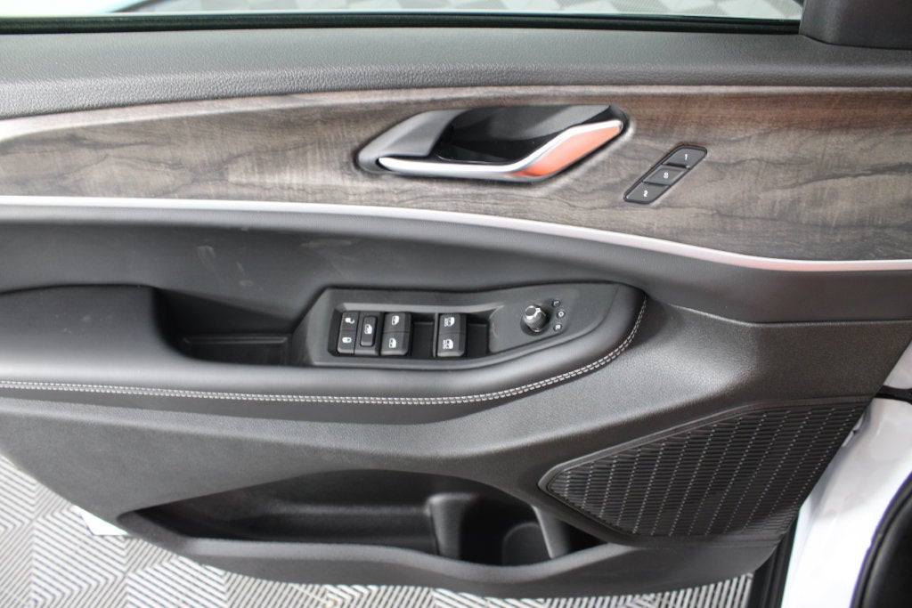 2027 Jeep Grand Cherokee Limited