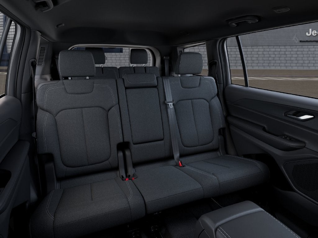 2027 Jeep Grand Cherokee L Laredo