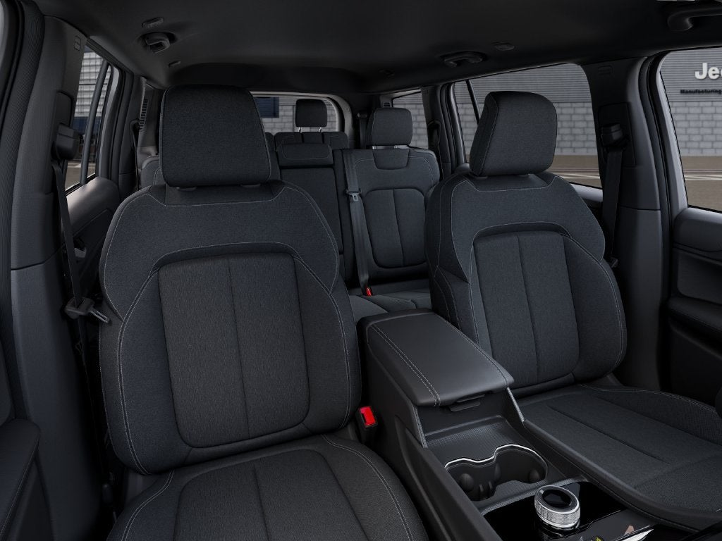 2027 Jeep Grand Cherokee L Laredo