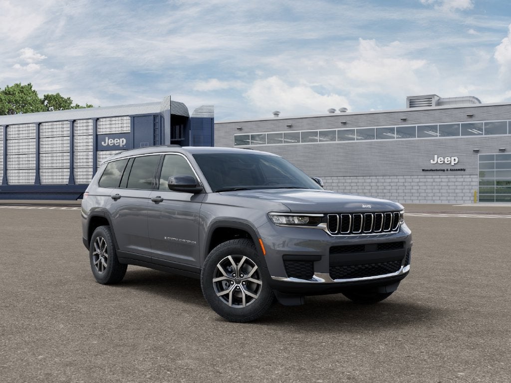 2027 Jeep Grand Cherokee L Laredo