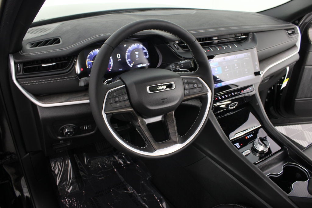 2027 Jeep Grand Cherokee L Limited