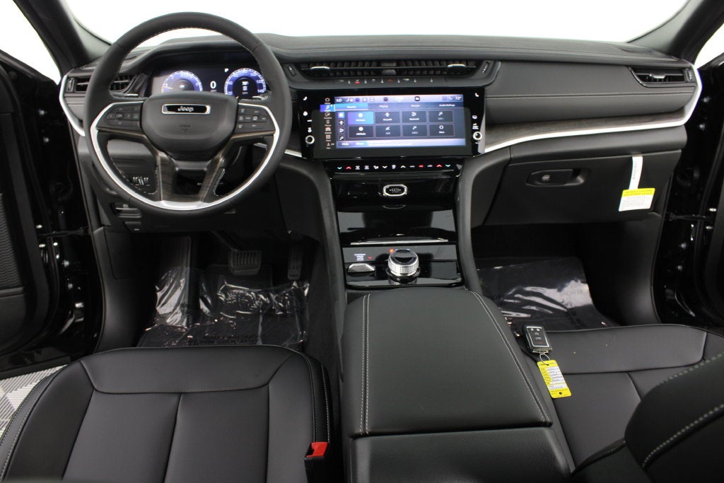 2027 Jeep Grand Cherokee L Limited