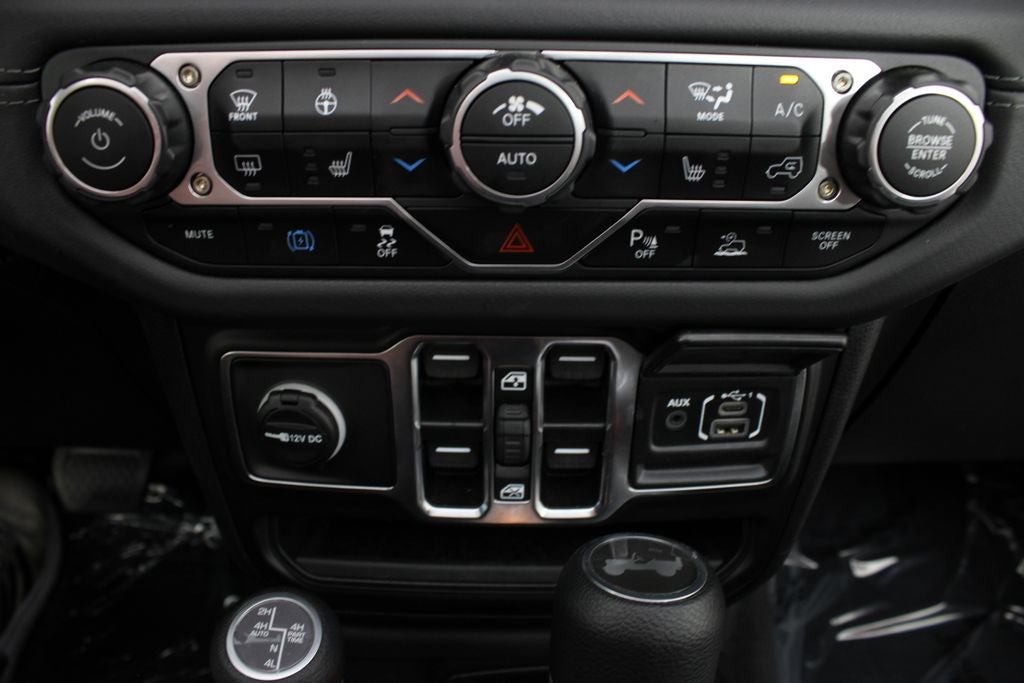 2025 Jeep Wrangler Sahara 4xe