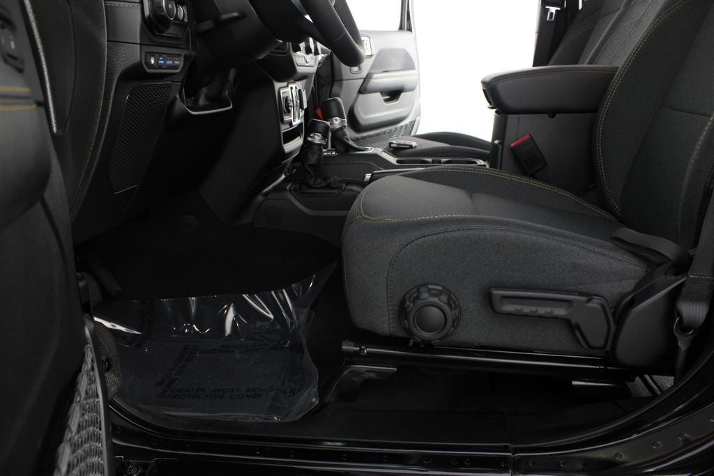 2025 Jeep Wrangler Sahara 4xe