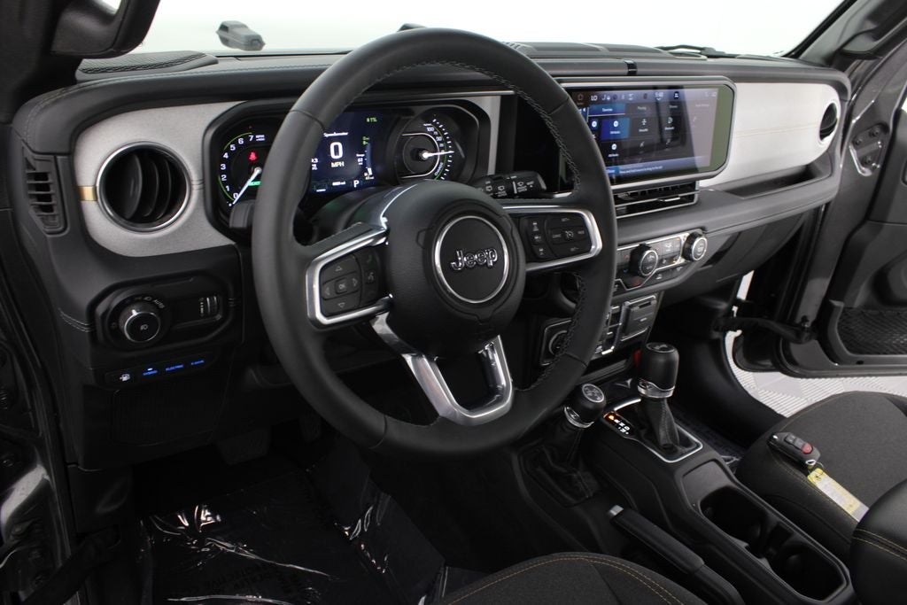 2025 Jeep Wrangler Sahara 4xe