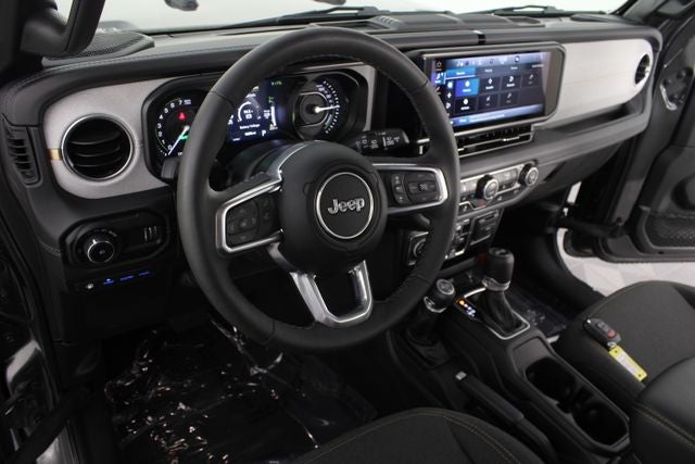 2025 Jeep Wrangler Sahara 4xe