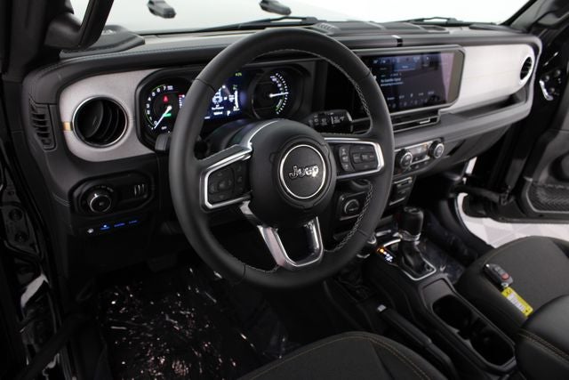2025 Jeep Wrangler Sahara 4xe