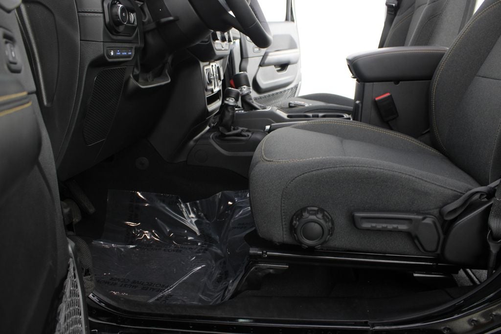 2025 Jeep Wrangler Sahara 4xe