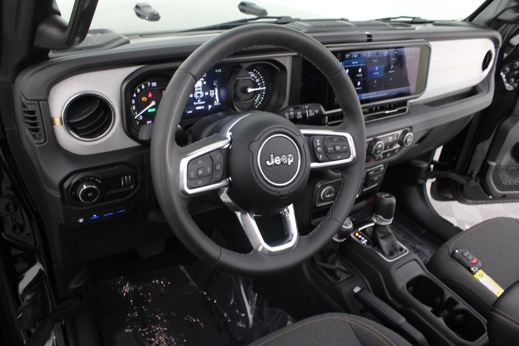 2025 Jeep Wrangler Sahara 4xe