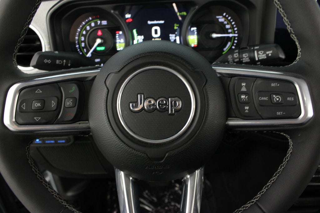 2025 Jeep Wrangler Sahara 4xe