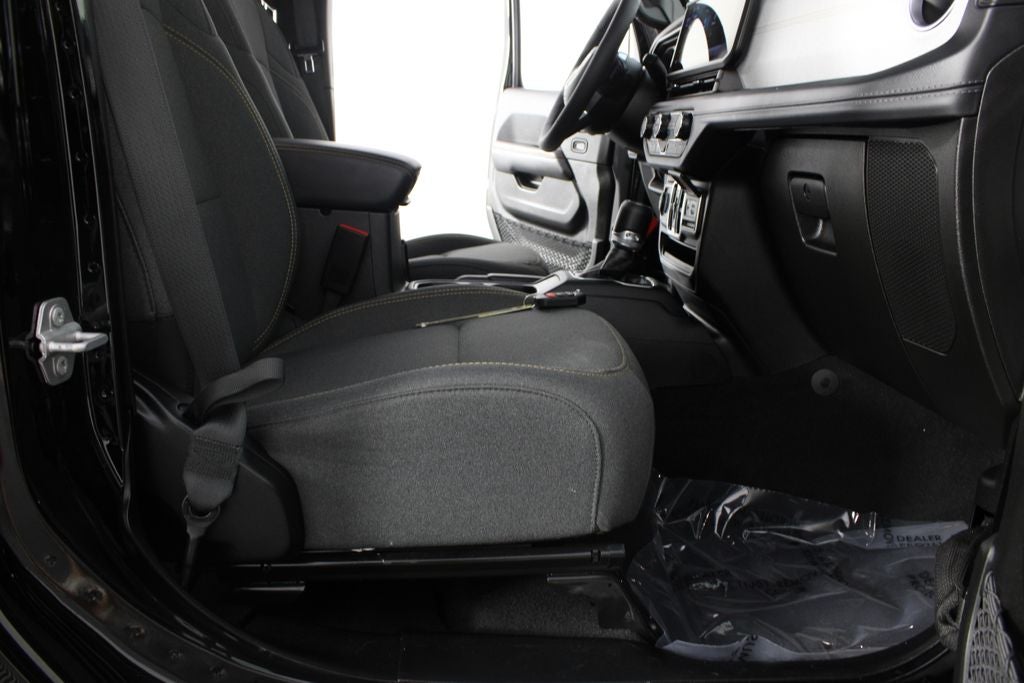 2025 Jeep Wrangler Sahara 4xe