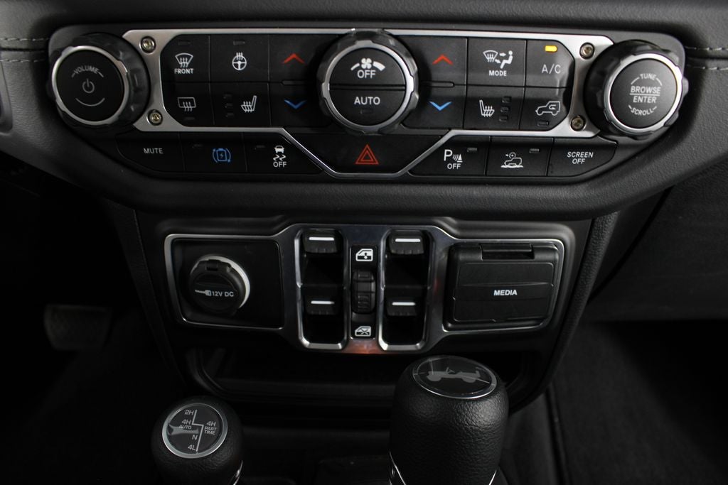 2025 Jeep Wrangler Sahara 4xe