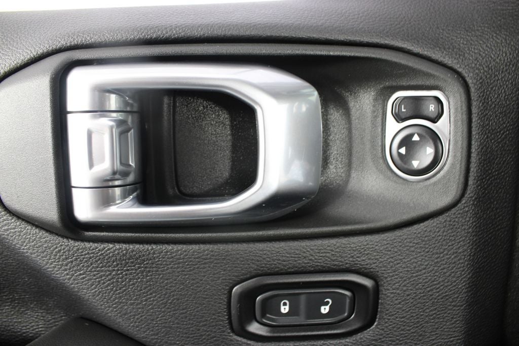 2025 Jeep Wrangler Sahara 4xe